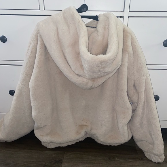 EXPRESS Faux Fur Hoodie Sz M - Picture 2 of 3